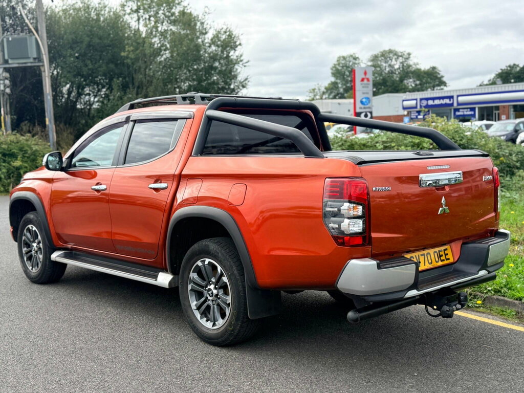 Mitsubishi L200 2.2 Di-d Dc Barbarian 4Wd Euro 6 Ss Orange #5
