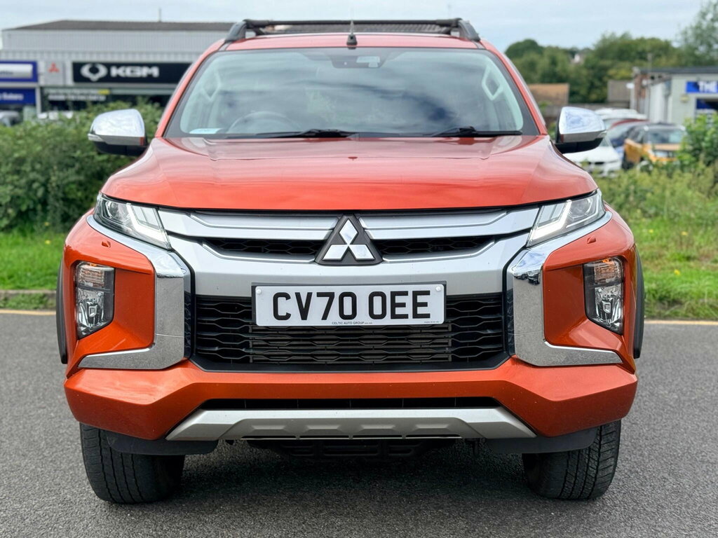 Mitsubishi L200 2.2 Di-d Dc Barbarian 4Wd Euro 6 Ss Orange #2