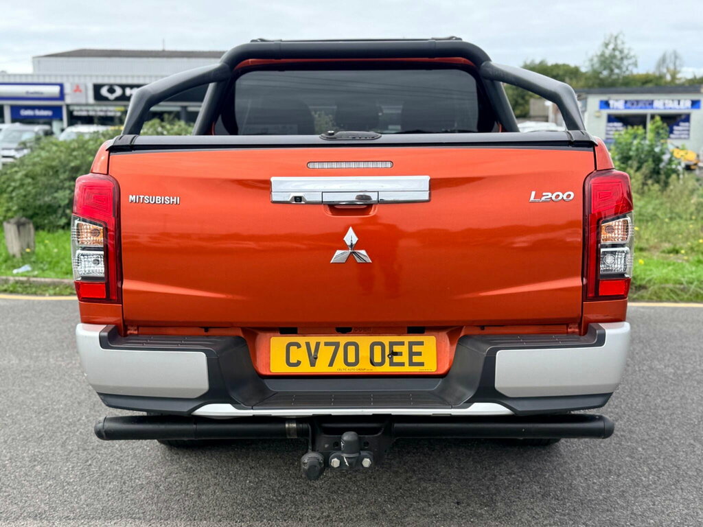 Mitsubishi L200 2.2 Di-d Dc Barbarian 4Wd Euro 6 Ss Orange #6