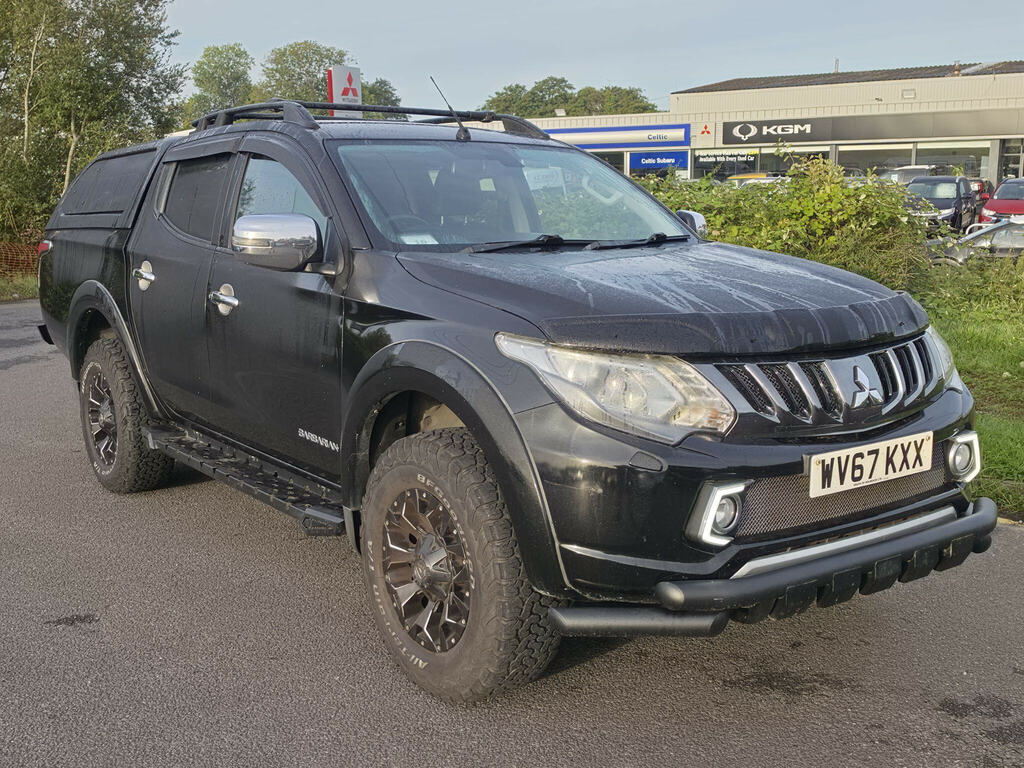 Mitsubishi L200 2.4 Di-d Dc Barbarian 4Wd Euro 6 Black