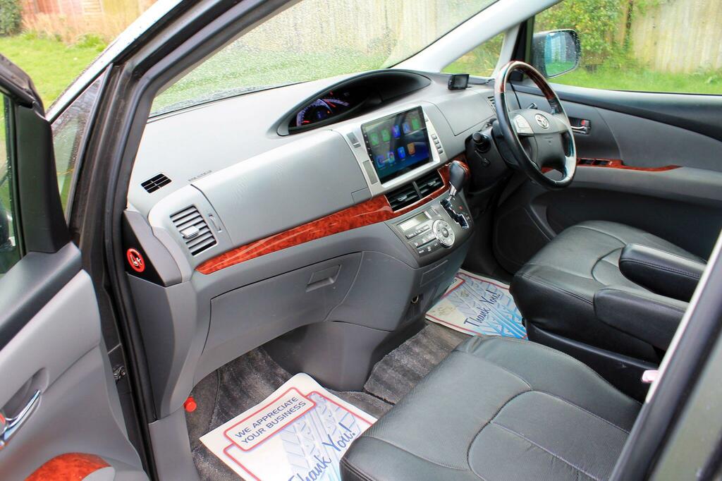Toyota Estima Mpv Black #12