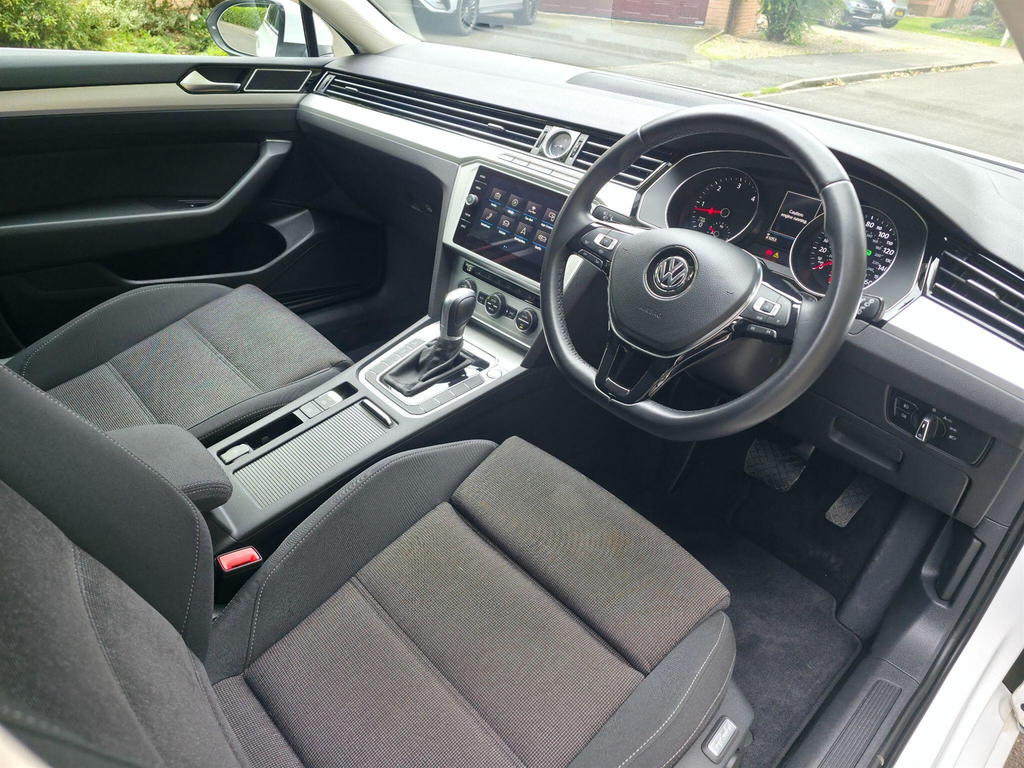 Volkswagen Passat Est R-line 190Ps Dsg  #12