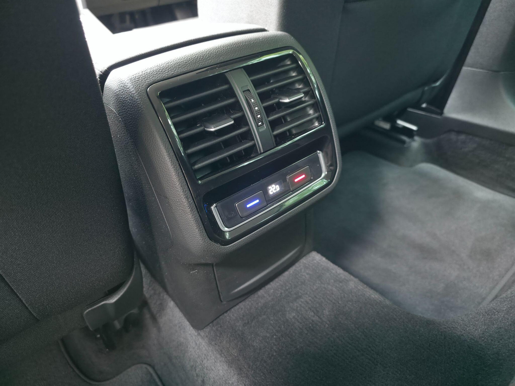 Volkswagen Passat Est R-line 190Ps Dsg  #17