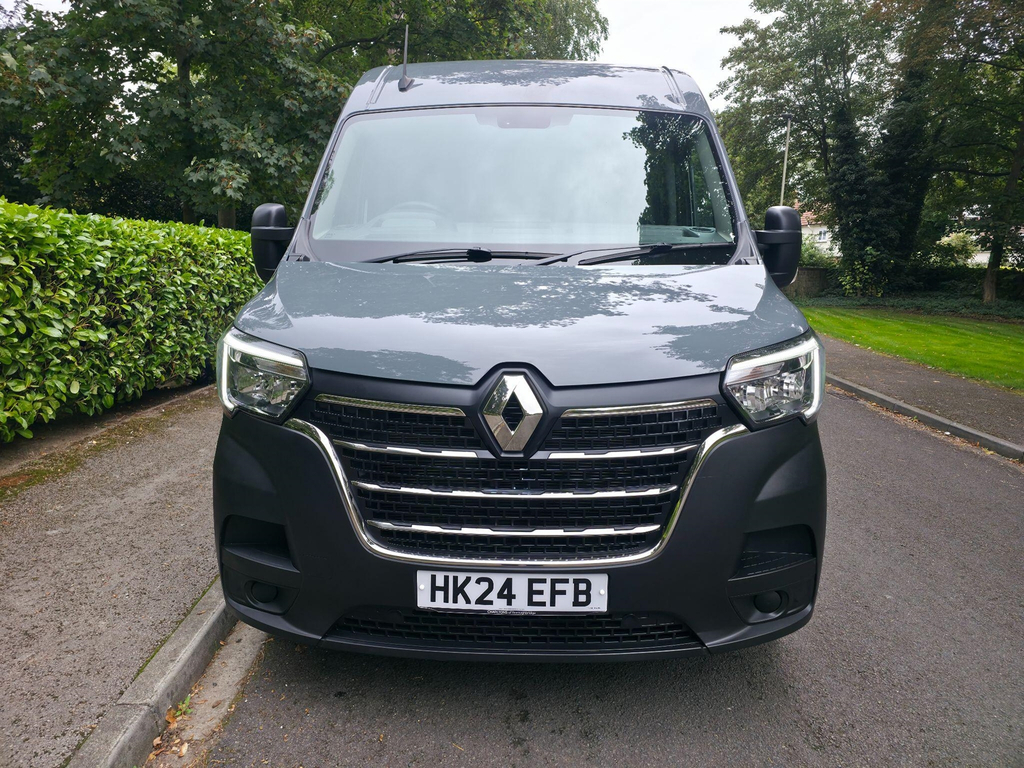 Renault Master 2.3 Dci 35 Advance Panel Van Fwd Grey #2