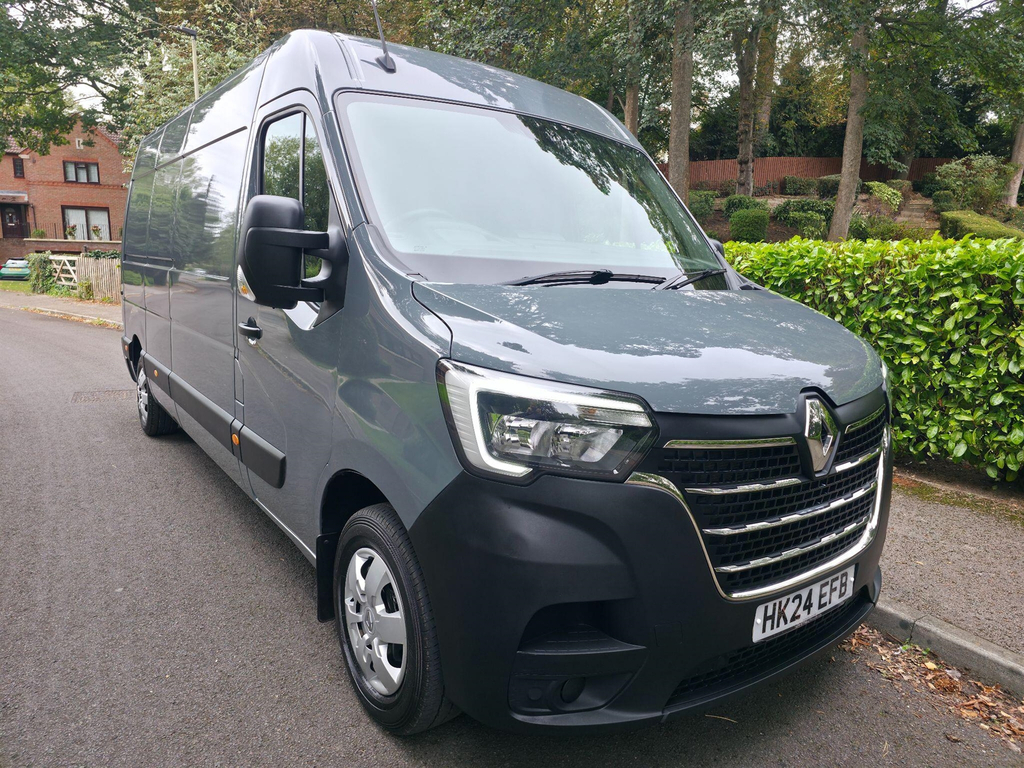 Renault Master 2.3 Dci 35 Advance Panel Van Fwd Grey