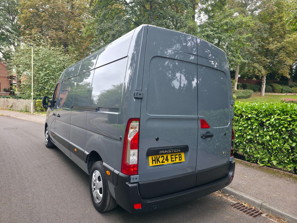 Renault Master 2.3 Dci 35 Advance Panel Van Fwd Grey #5