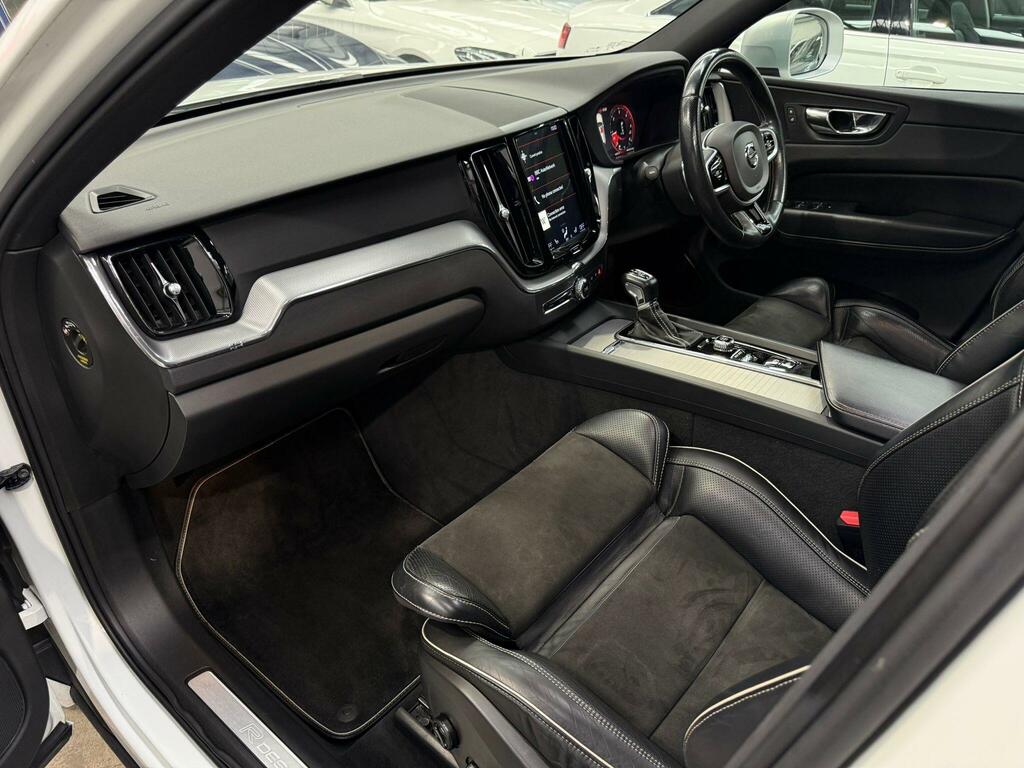 Volvo XC60 T5 Momentum Awd Grey #44