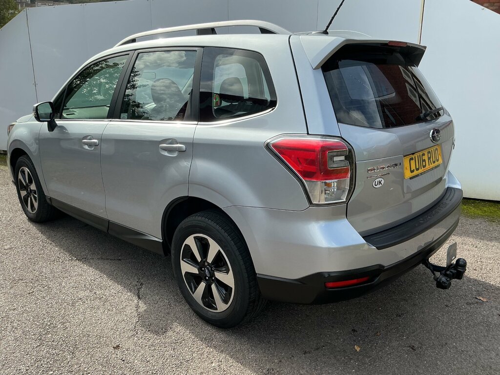 Subaru Forester Estate Silver #5