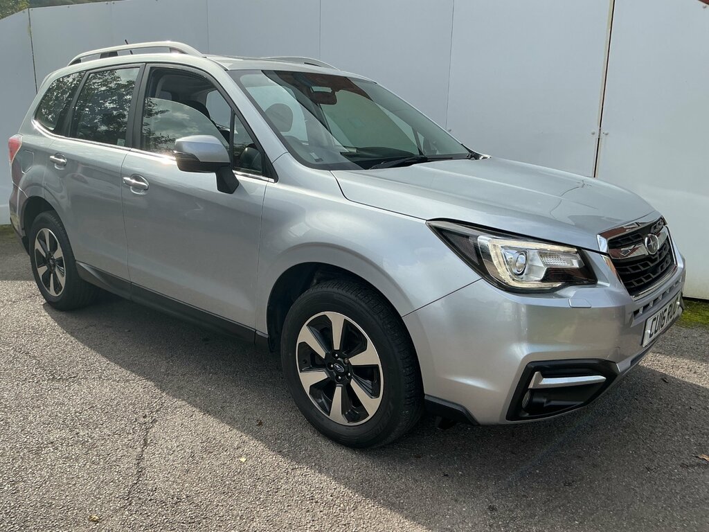 Subaru Forester Estate Silver #4