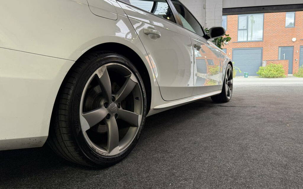Audi A4 2.0 Tdi Black Edition Saloon White #5