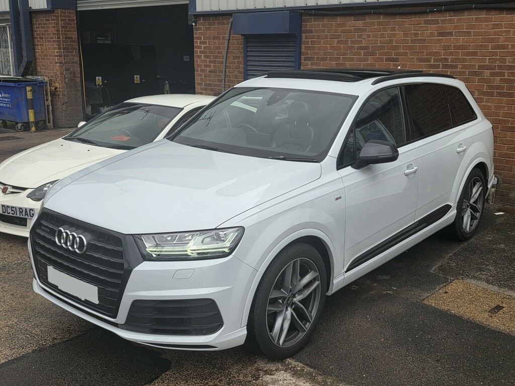 Audi Q7 Suv 3.0 Tdi V6 50 Black Edition 2018 White