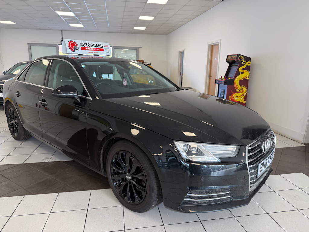 Audi A4 2.0 L Tdi Ultra Se Black #2