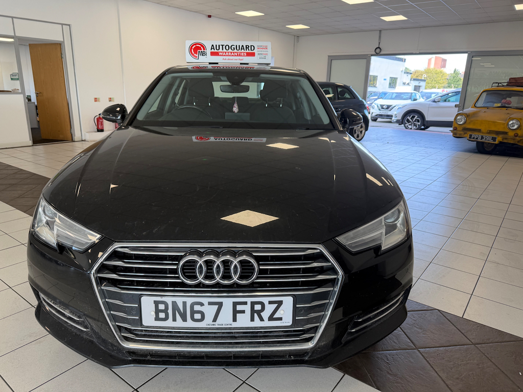 Audi A4 2.0 L Tdi Ultra Se Black #3
