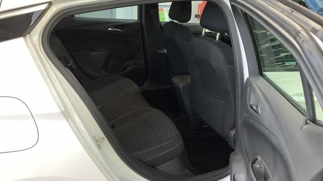 Vauxhall Astra Hatchback 1.6 Cdti Blueinjection Elite Euro 6 Ss Blue #11