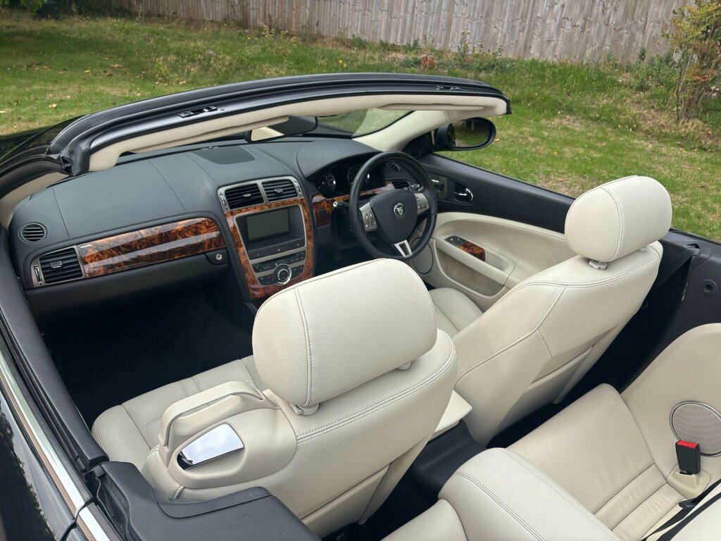 Jaguar XK 4.2 V8 Euro 4 Silver #33
