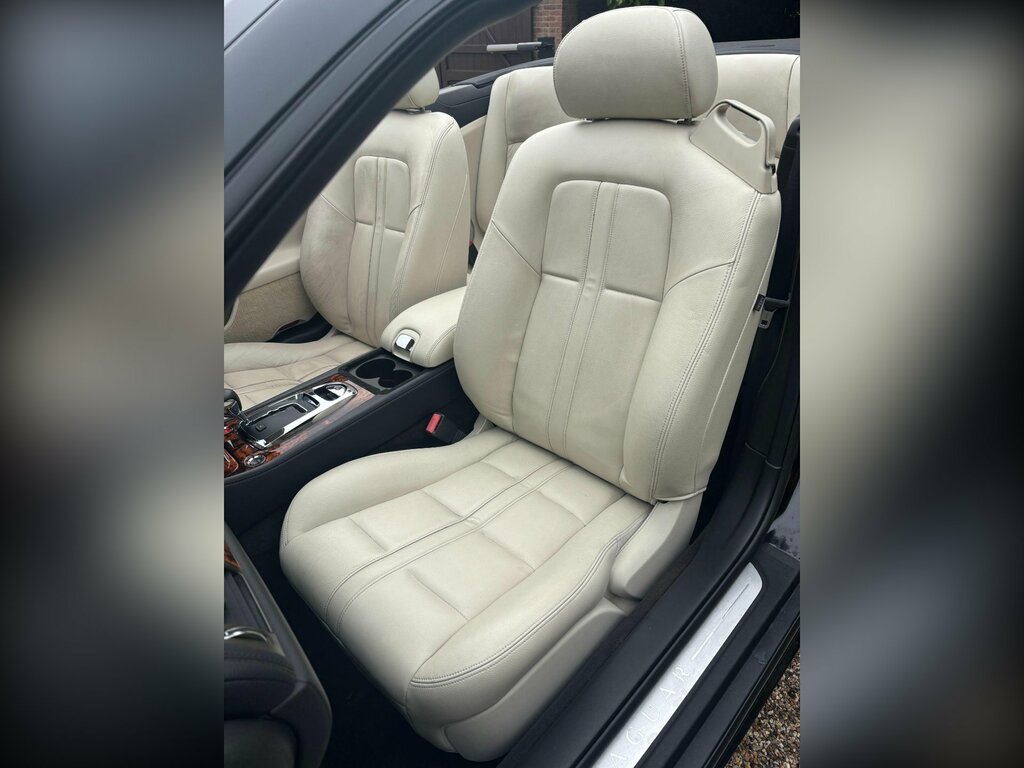 Jaguar XK 4.2 V8 Euro 4 Silver #31