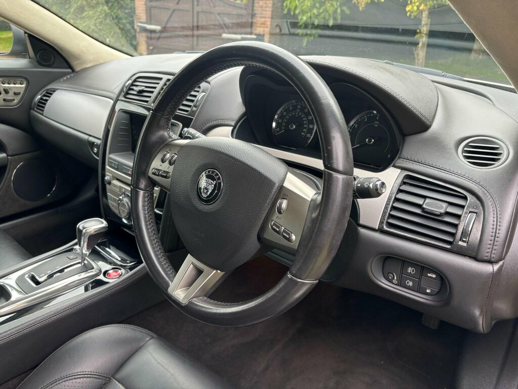 Jaguar XK 4.2 V8 60 Euro 4 Black #25