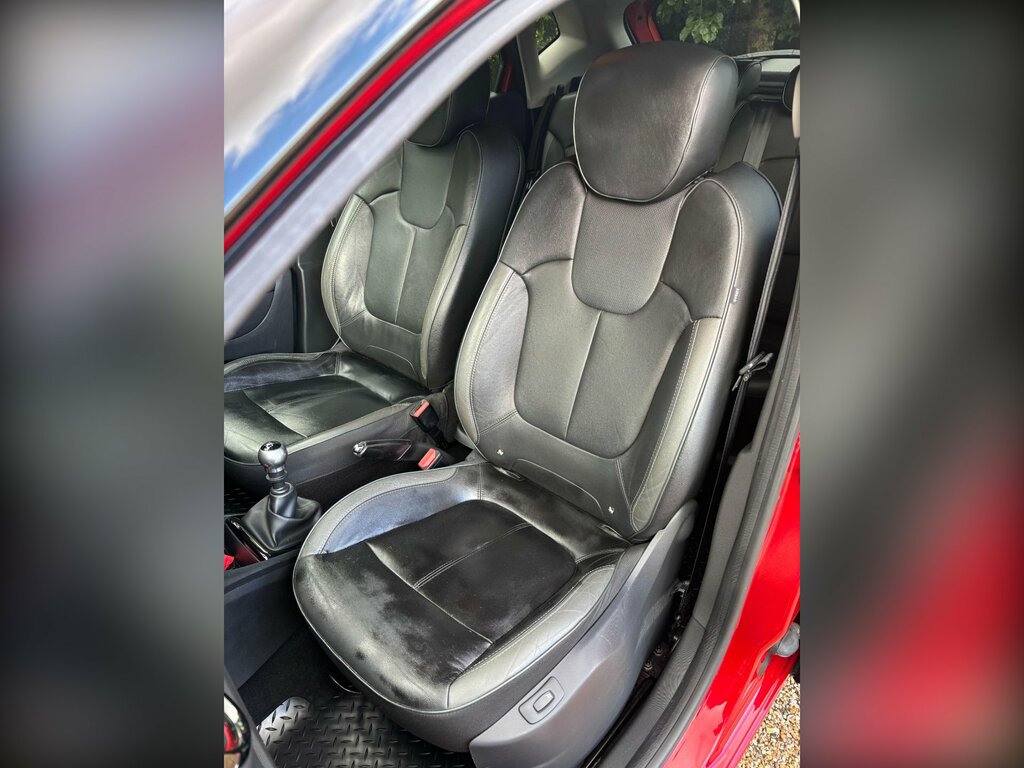 Renault Captur 1.5 Dynamique S Medianav Energy Dci Ss 90 Bhp Black #38
