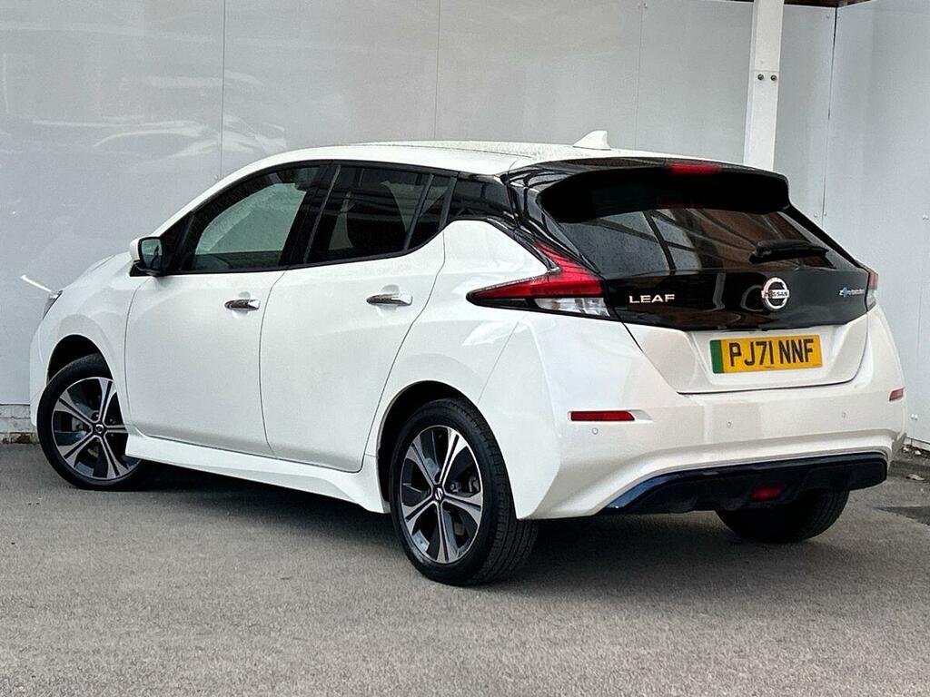 Nissan Leaf 62Kwh E Tekna Hatchback 217 Ps White #3