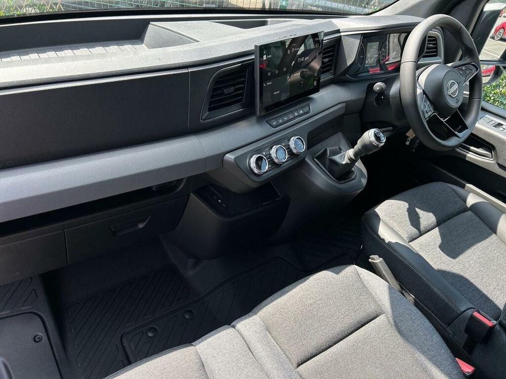Nissan InterStar 2.0 Dci 35 Tekna L2 H2 Euro 6 Ss Black #2