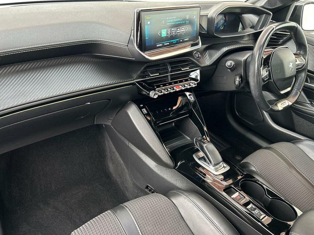 Peugeot e-208 50Kwh Gt Hatchback 136 Ps Blue #2