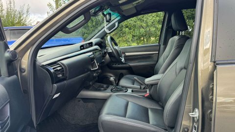 Toyota HILUX 2.4D Active 150 #28