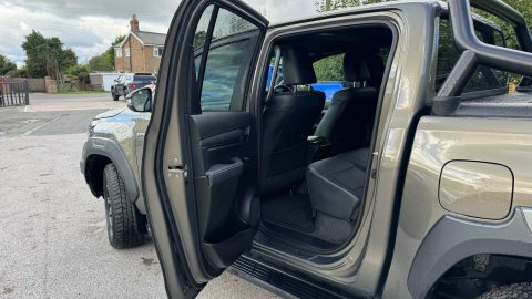 Toyota HILUX 2.4D Active 150 #23