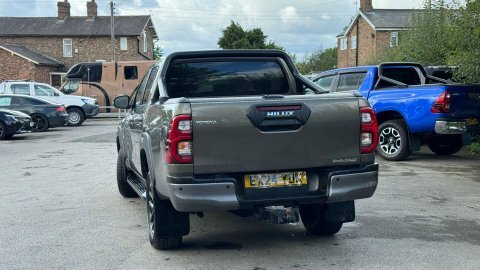 Toyota HILUX 2.4D Active 150 #37