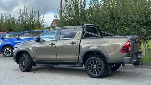 Toyota HILUX 2.4D Active 150 #38