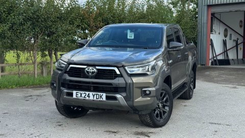 Toyota HILUX 2.4D Active 150 #31