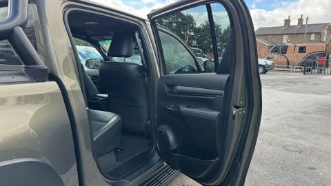 Toyota HILUX 2.4D Active 150 #22