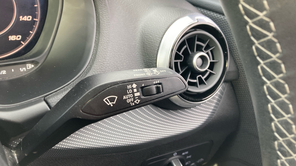 Audi SQ2 Black Edition Tfsi 300 Ps S Tronic Blue #32