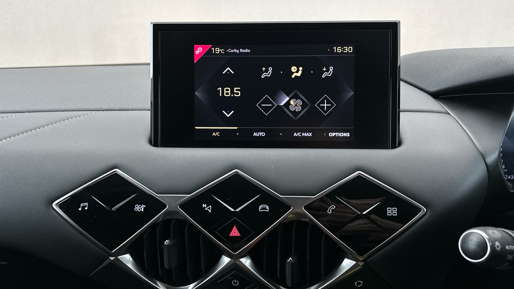 DS DS 3 Crossback 100Kw E-tense Ultra Prestige 50Kwh Grey #16