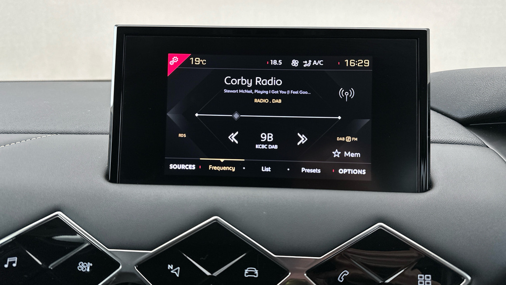 DS DS 3 Crossback 100Kw E-tense Ultra Prestige 50Kwh Grey #15
