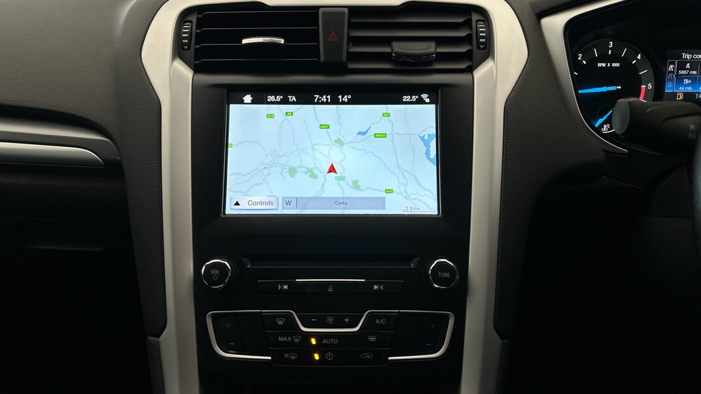 Ford Mondeo 2.0 Hybrid Titanium Edition Silver #15