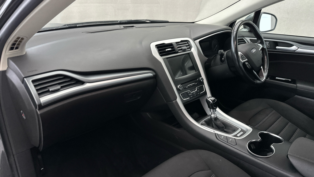Ford Mondeo 2.0 Hybrid Titanium Edition Silver #12