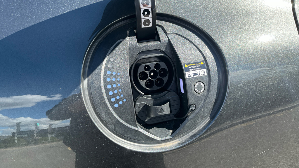 Genesis GV60 84Kwh Pure Suv 229 Ps Blue #29