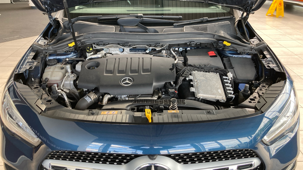 Mercedes-Benz GLA Class Sport Grey #16