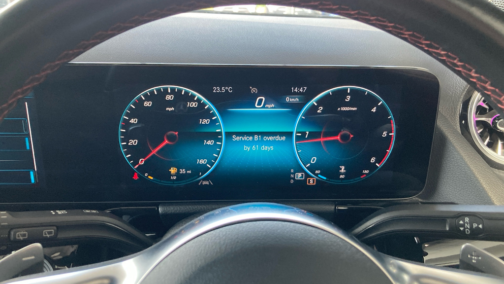 Mercedes-Benz GLA Class Sport Grey #27
