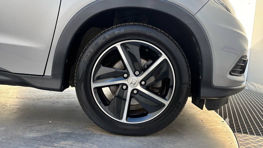 Honda Hr-V Sport Black #30