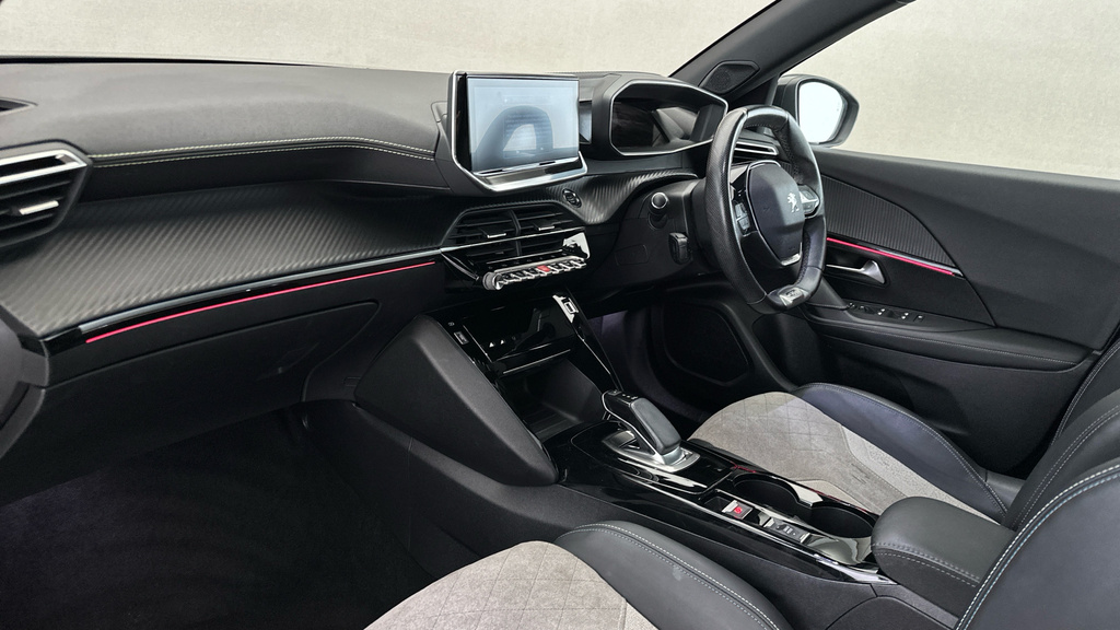 Peugeot e-2008 50Kwh Gt Line Blue #13