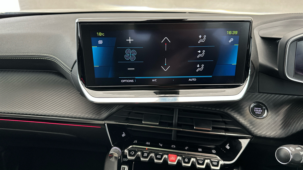 Peugeot e-2008 50Kwh Gt Line Blue #21