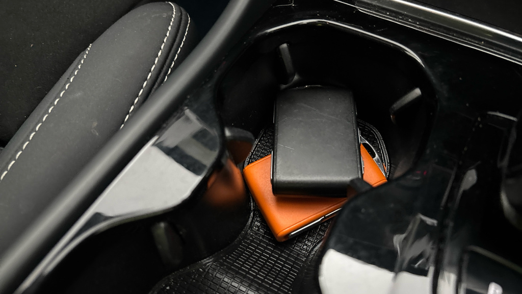 Volvo C40 Recharge Pro, Twin Motor Red #14
