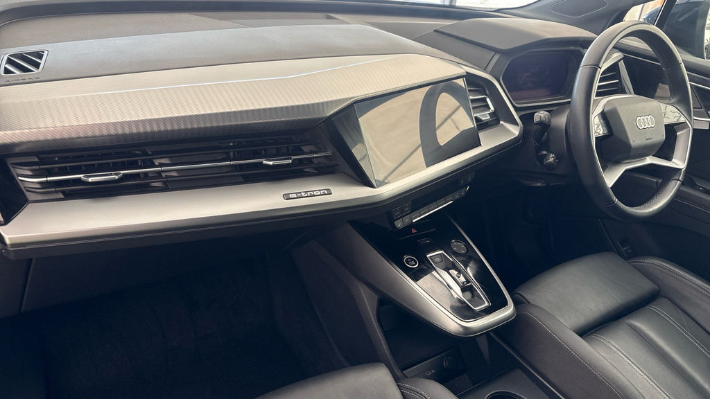 Audi Q4 E Tron 210Kw 45 Quattro 82Kwh Black Edition Grey #10
