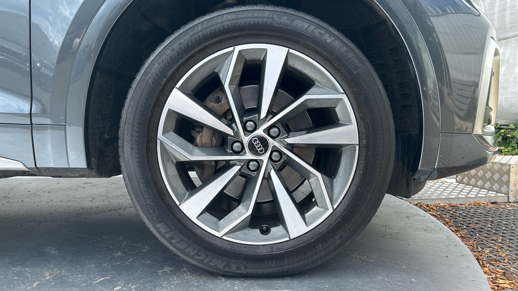 Audi Q5 50 Tfsi E Quattro Black Edition S Tronic Black #18