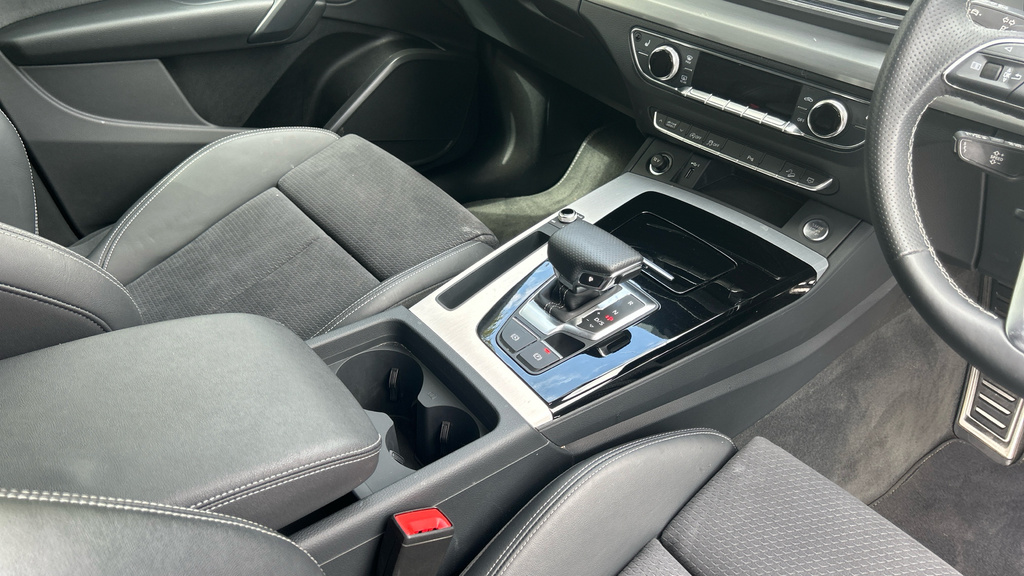Audi Q5 50 Tfsi E Quattro Black Edition S Tronic Black #36