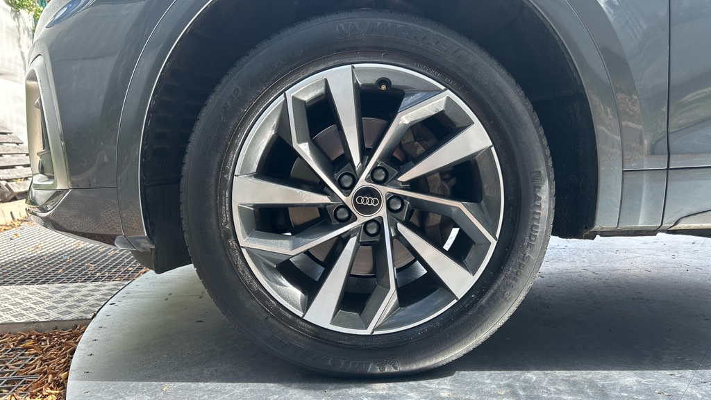 Audi Q5 50 Tfsi E Quattro Black Edition S Tronic Black #19