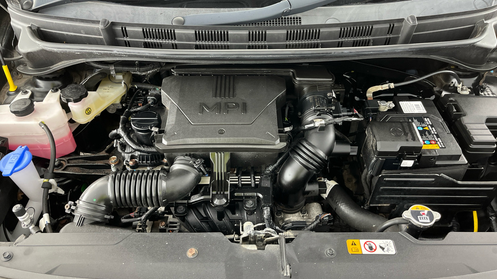Hyundai I10 1.0 Mpi Se Connect Black #21