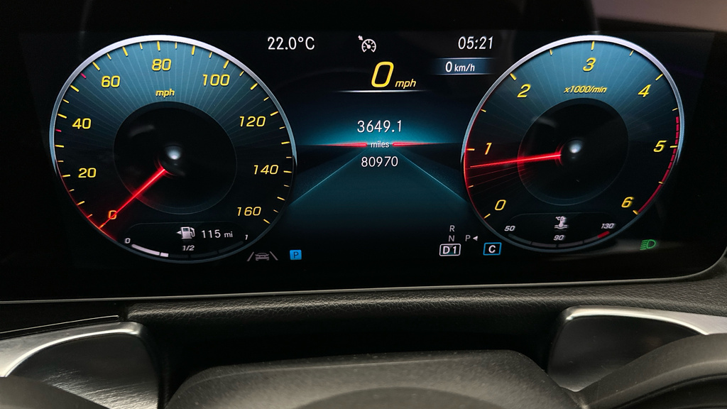 Mercedes-Benz GLB Class 2.0 Glb 200 D Amg Line Premium 148 Bhp Blue #25