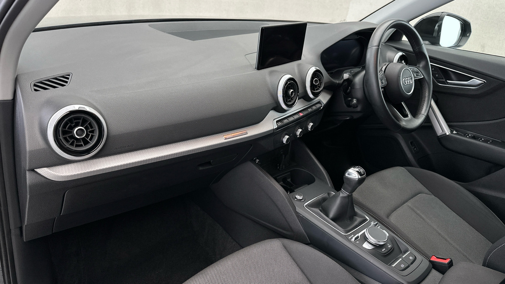 Audi Q2 35 Tfsi S Line S Tronic Grey #12